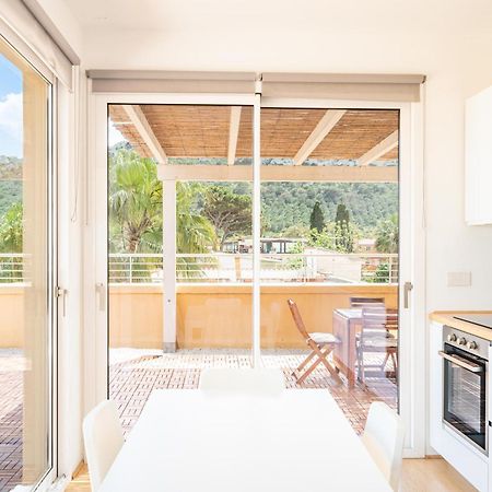 Terrazza Sella Del Diavolo - Vista Mare - Wifi Ac Apartment กาญารี ภายนอก รูปภาพ