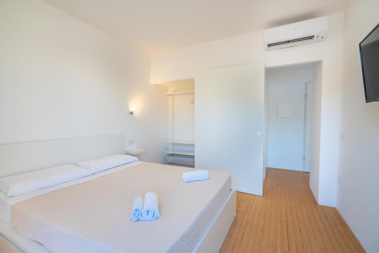 Terrazza Sella Del Diavolo - Vista Mare - Wifi Ac Apartment กาญารี ภายนอก รูปภาพ