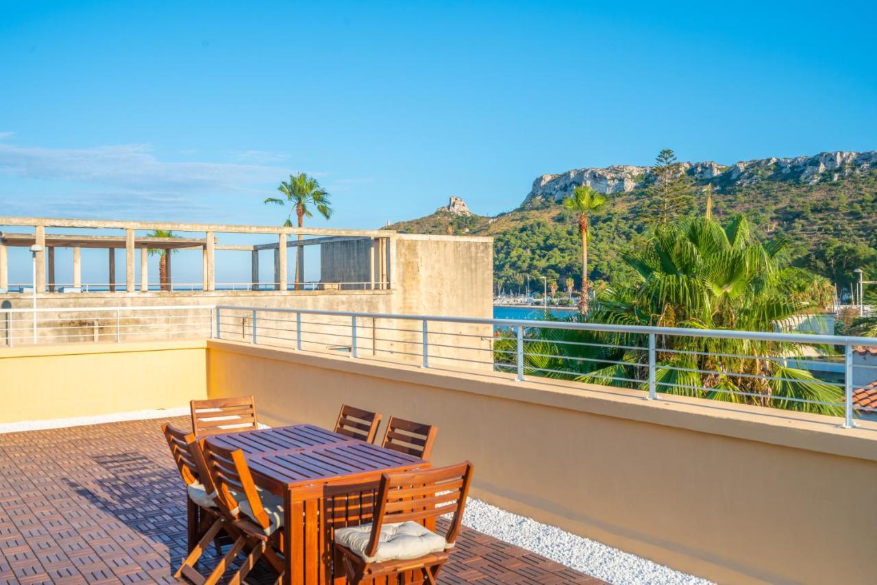 Terrazza Sella Del Diavolo - Vista Mare - Wifi Ac Apartment กาญารี ภายนอก รูปภาพ