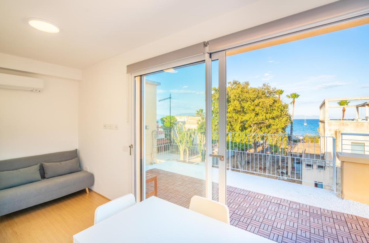 Terrazza Sella Del Diavolo - Vista Mare - Wifi Ac Apartment กาญารี ภายนอก รูปภาพ