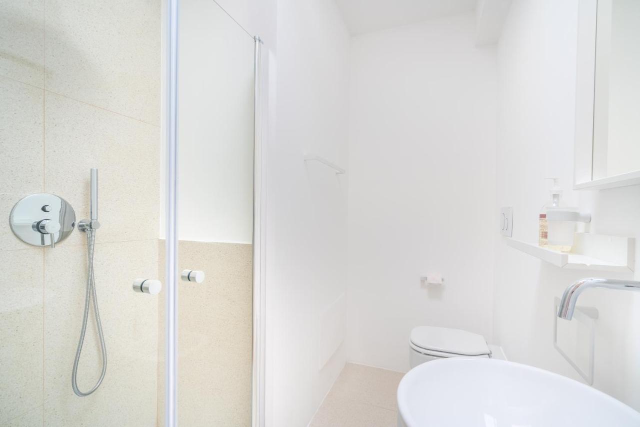 Terrazza Sella Del Diavolo - Vista Mare - Wifi Ac Apartment กาญารี ภายนอก รูปภาพ